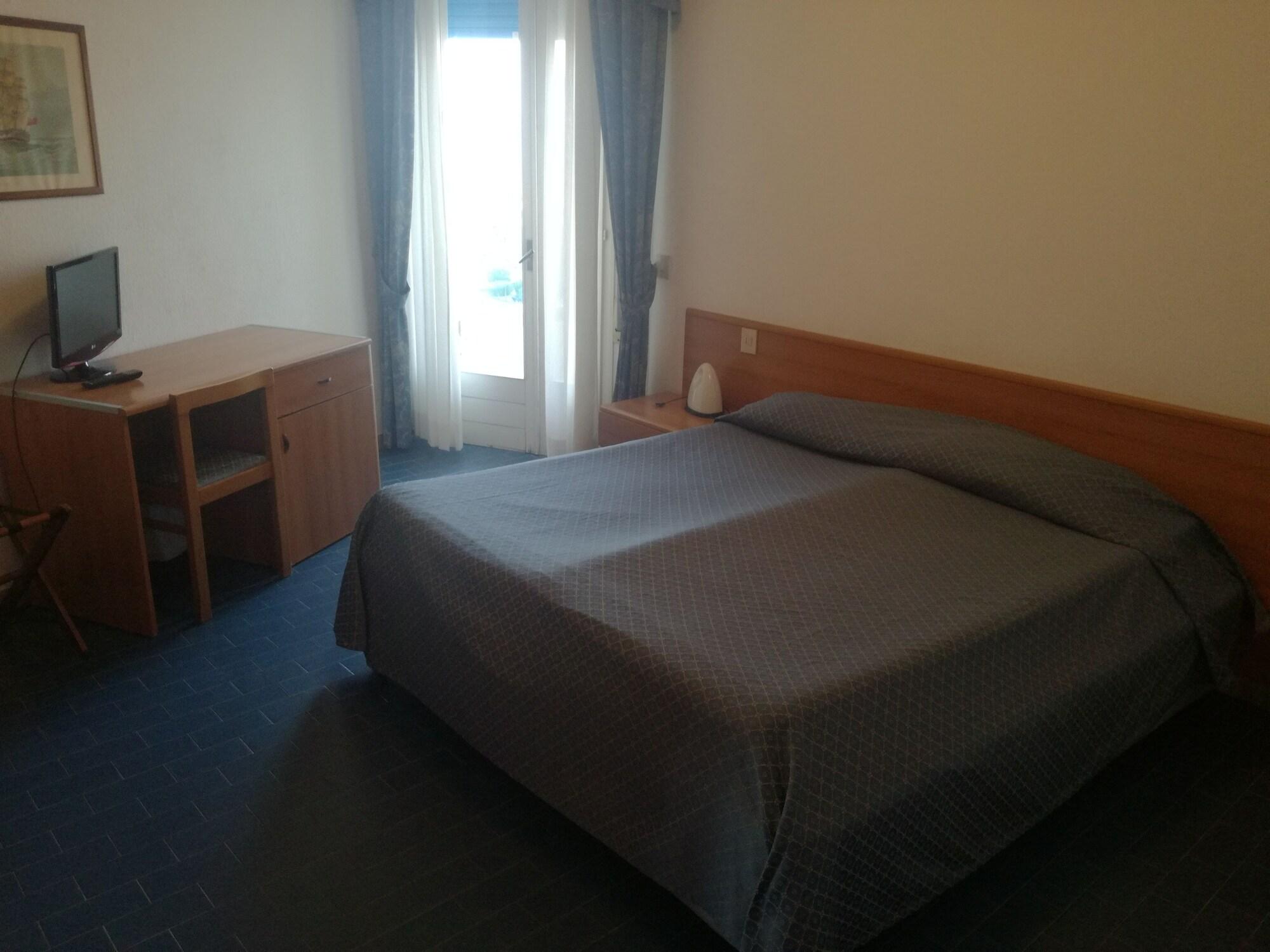 Heron Hotel 3*