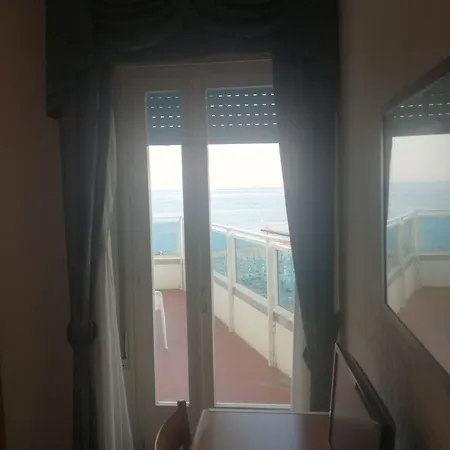 Heron Hotel 3*
